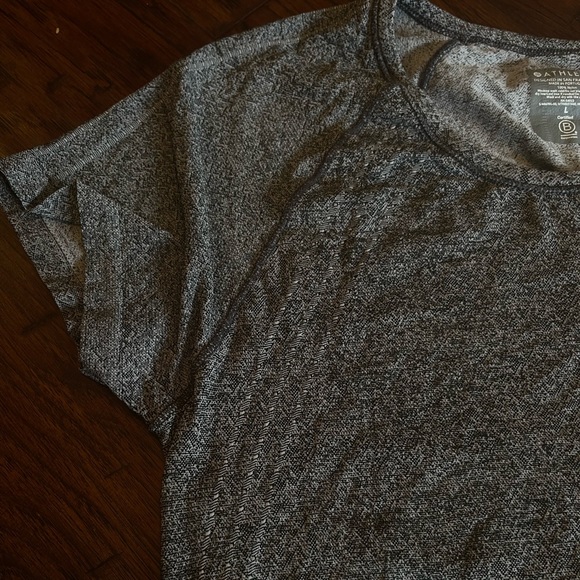 Athleta Speedlight Heathered Tee - Picture 4 of 6
